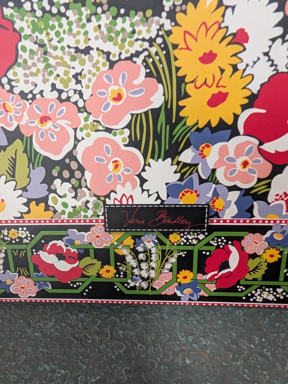 Vera Bradley Poppy Fields Small 3 Ring Binder w/ Note Paper and Interior Pockets - Picture 6 of 9